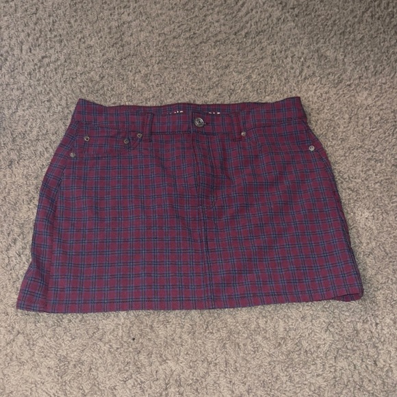 Plaid American Eagle Skirt. - Picture 1 of 2